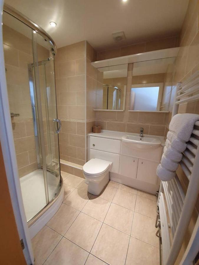 Stylish Flat In Central Tenby & Free Parking Eksteriør billede