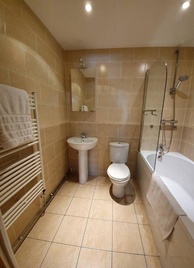 Stylish Flat In Central Tenby & Free Parking Eksteriør billede